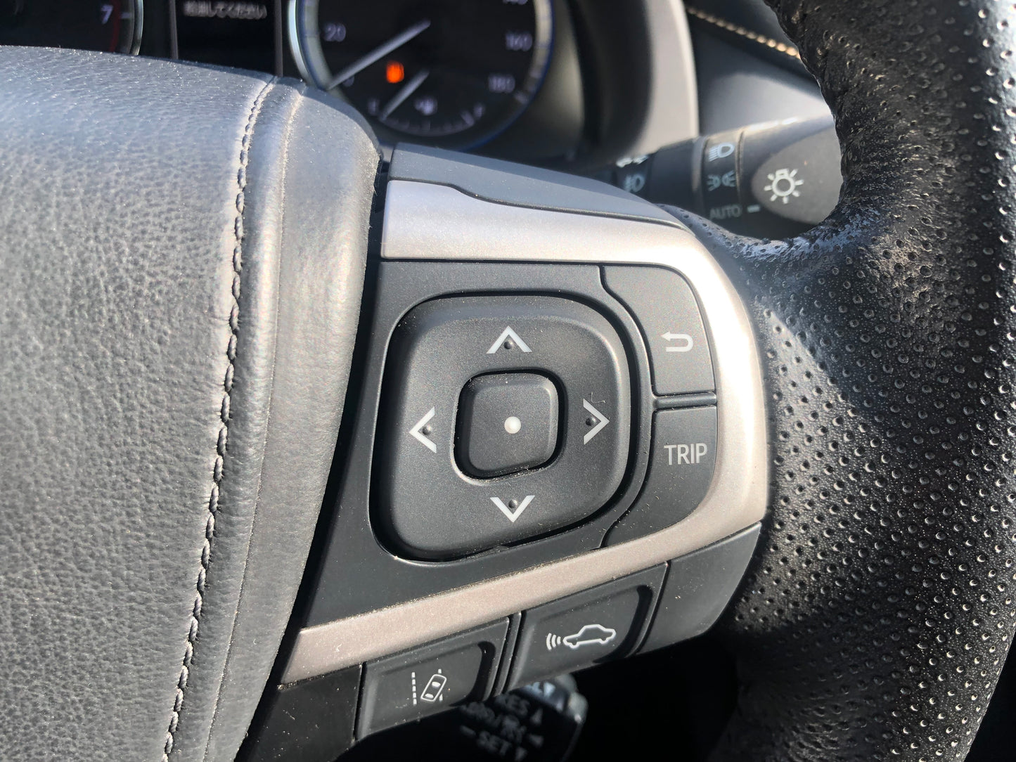 689 Toyota Harrier ELEGANCE 2017