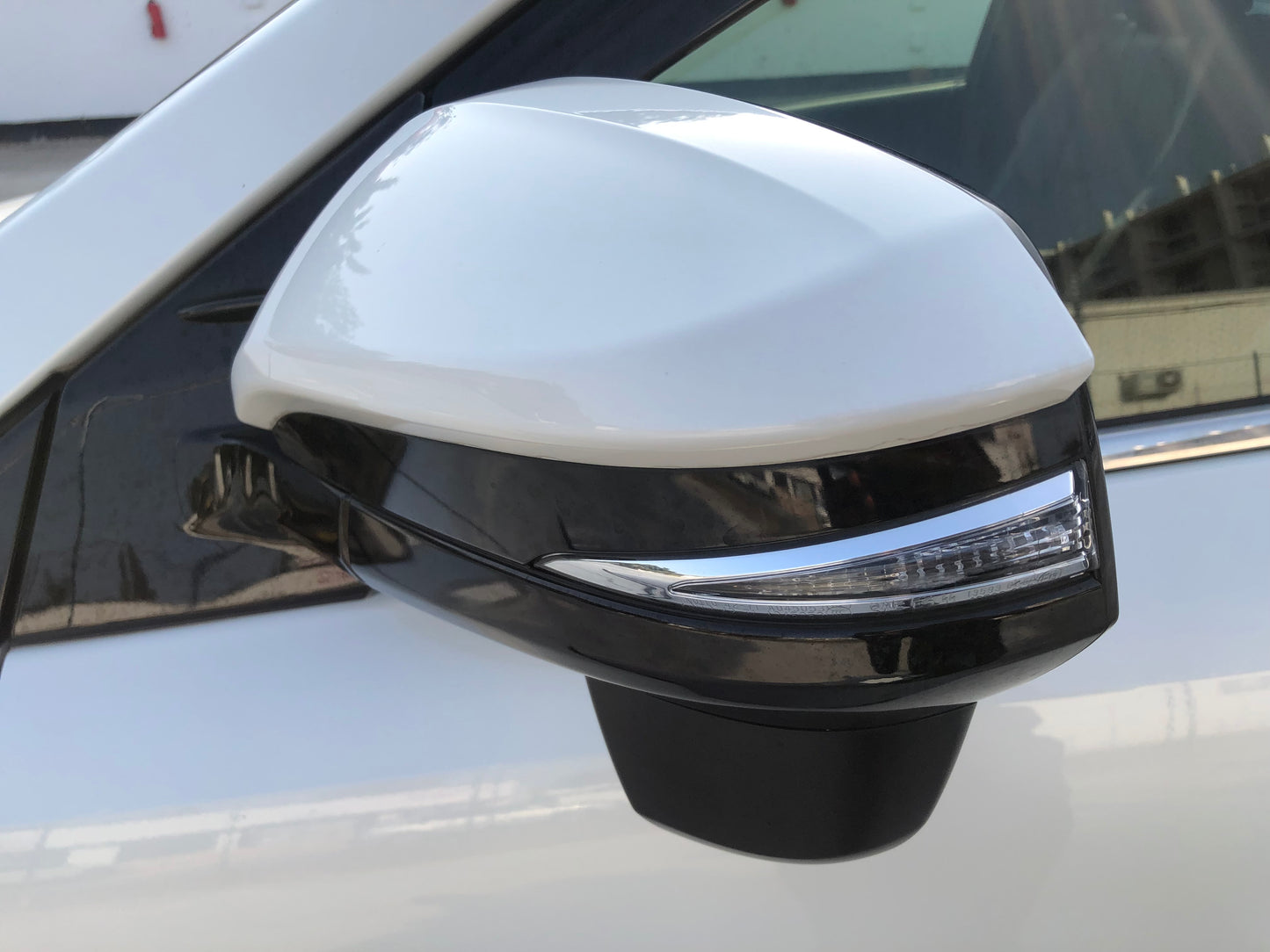 676 Toyota Harrier PREMIUM 2018