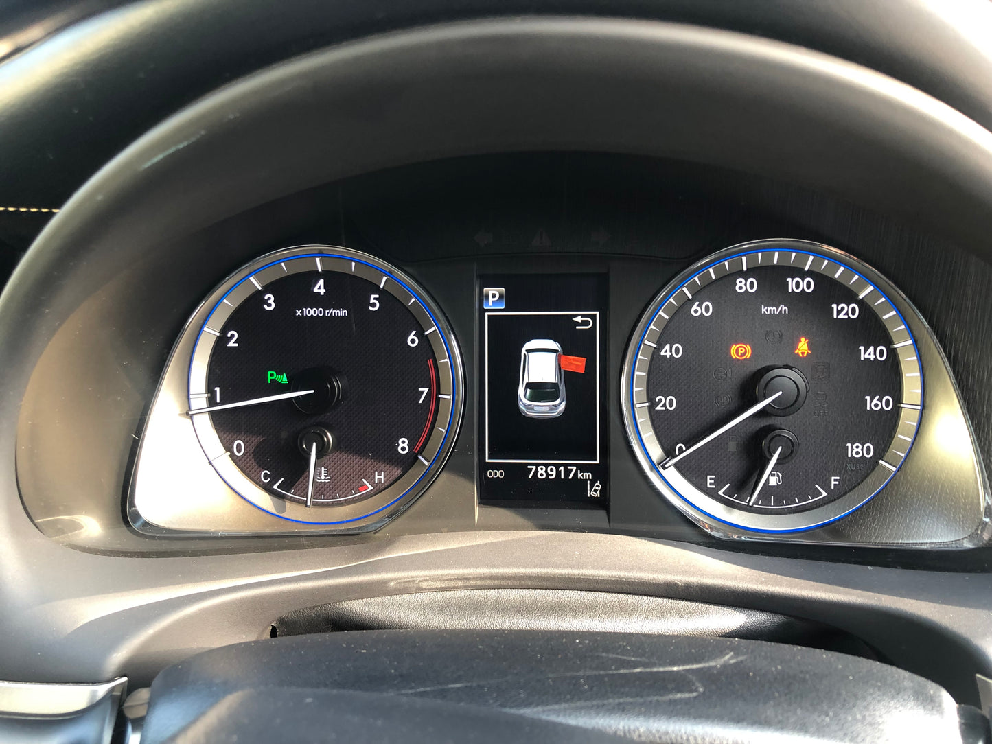 676 Toyota Harrier PREMIUM 2018