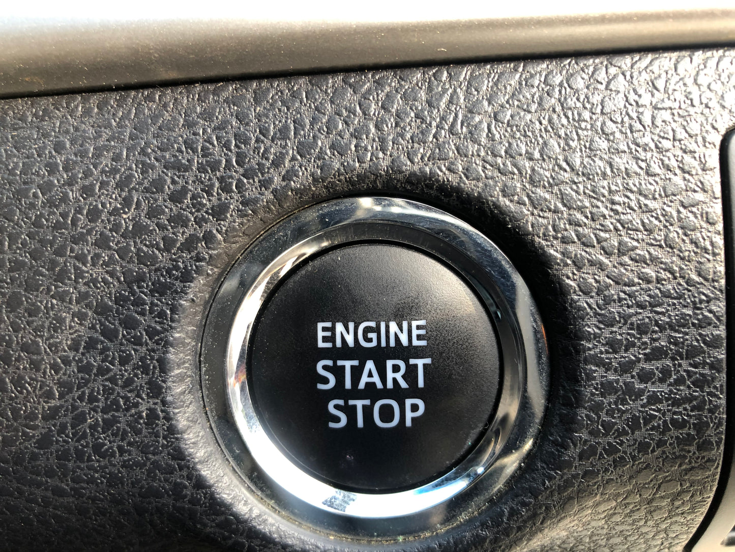 676 Toyota Harrier PREMIUM 2018