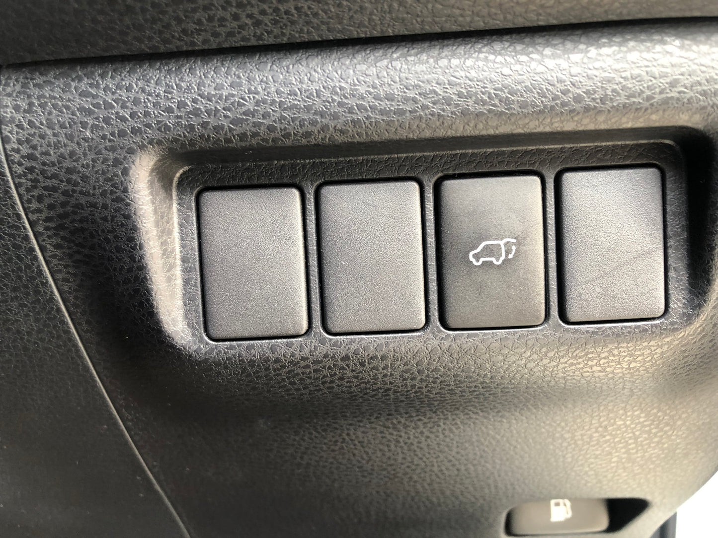 676 Toyota Harrier PREMIUM 2018