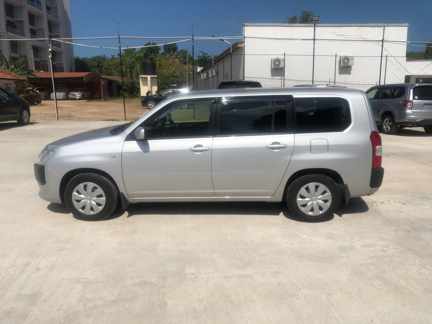 677. Toyota Succeed TX 2014
