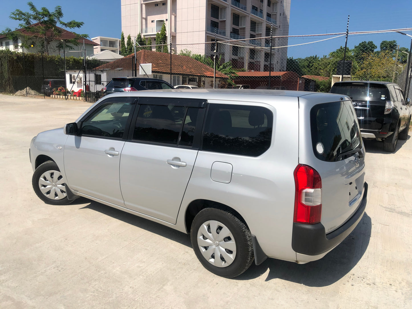 677. Toyota Succeed TX 2014