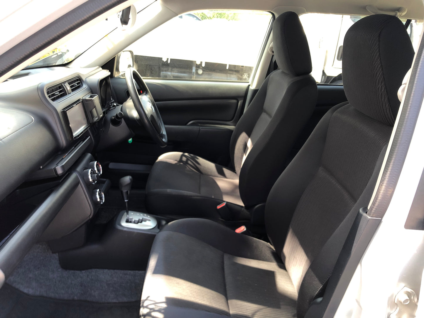 677. Toyota Succeed TX 2014