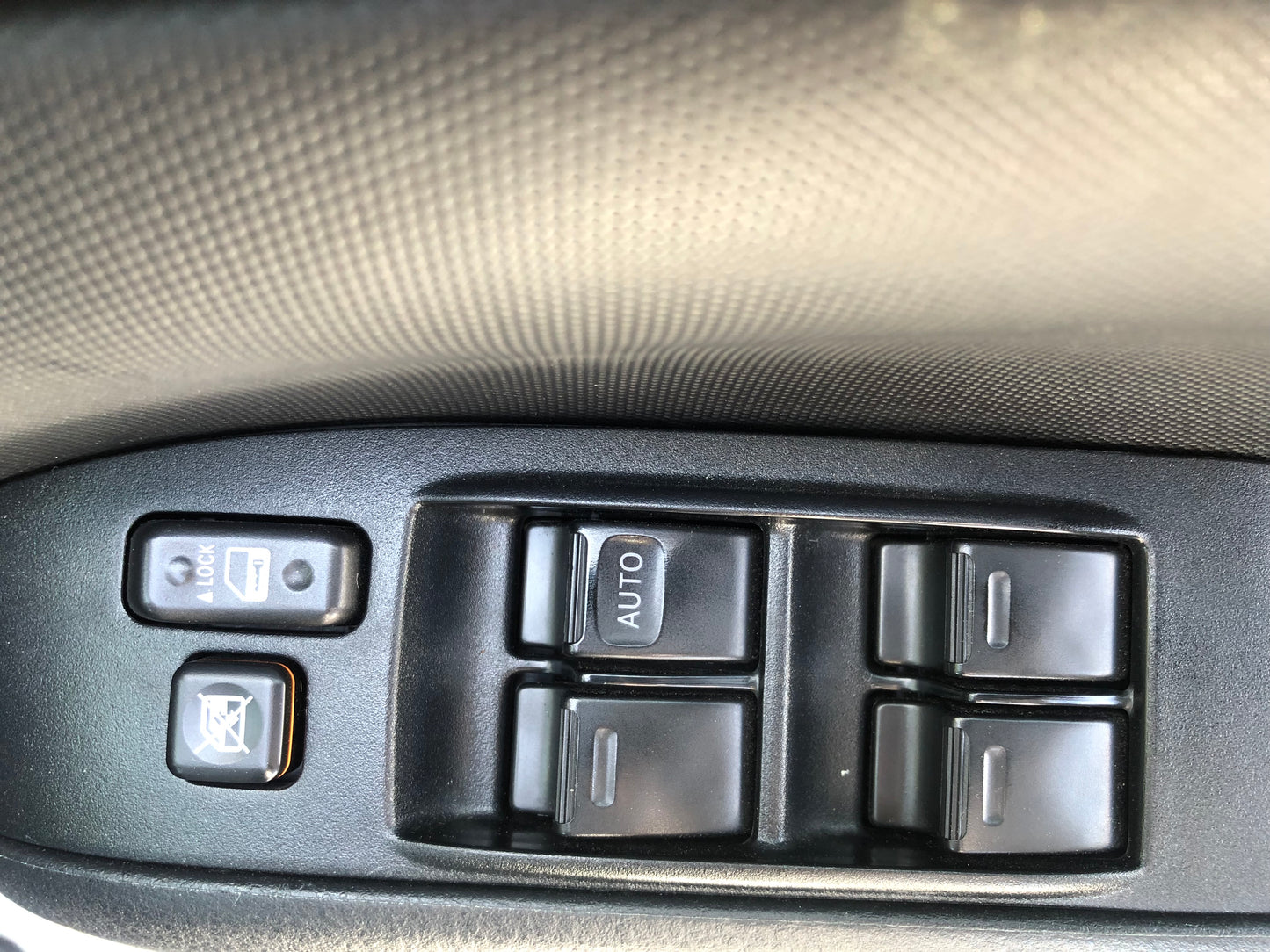 677. Toyota Succeed TX 2014