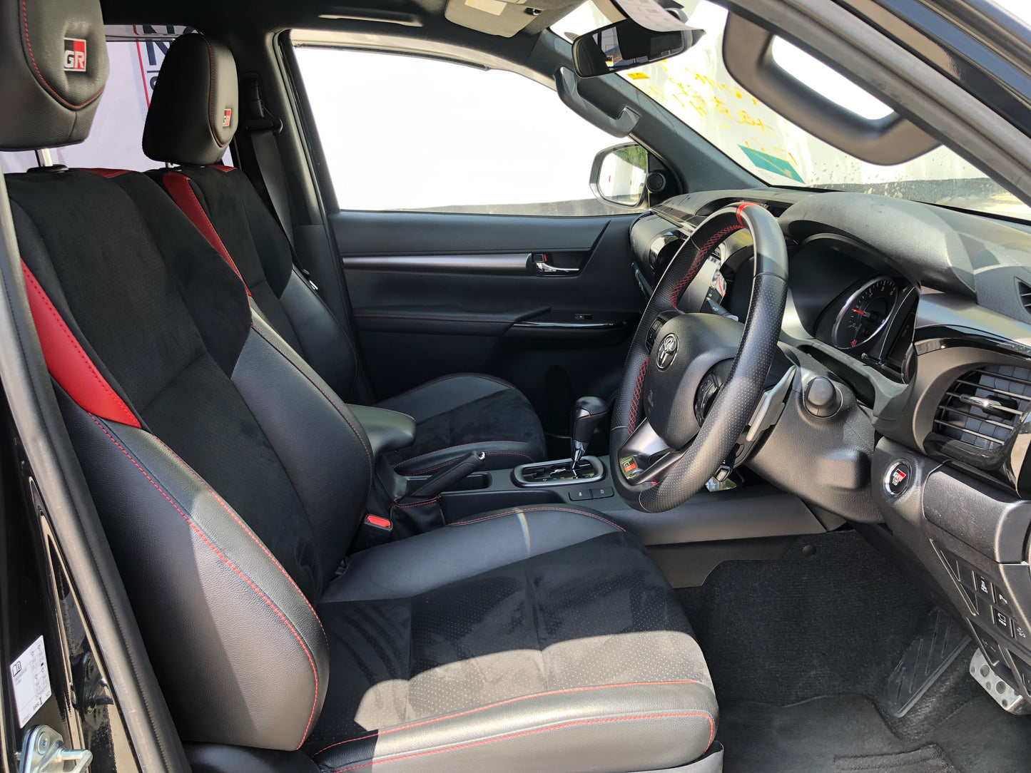 675. Toyota Hilux Z GR Sports 2022