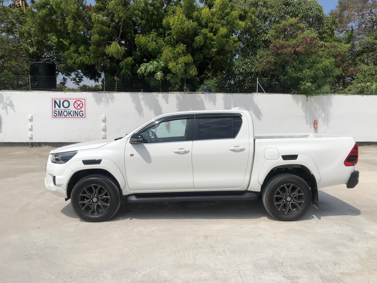 673. Toyota Hilux Z GR Sports 2022