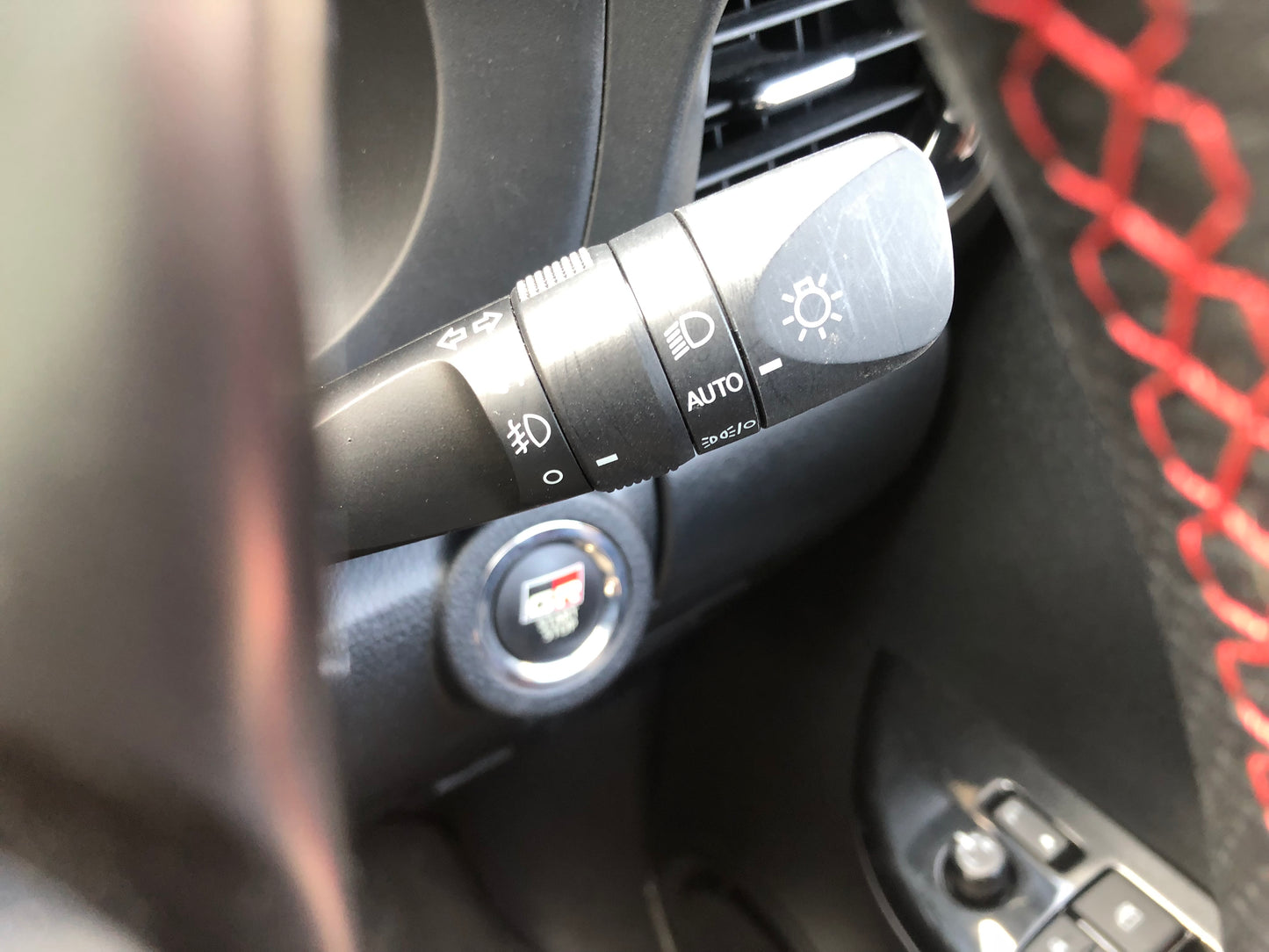 674. Toyota Hilux Z GR Sports 2022