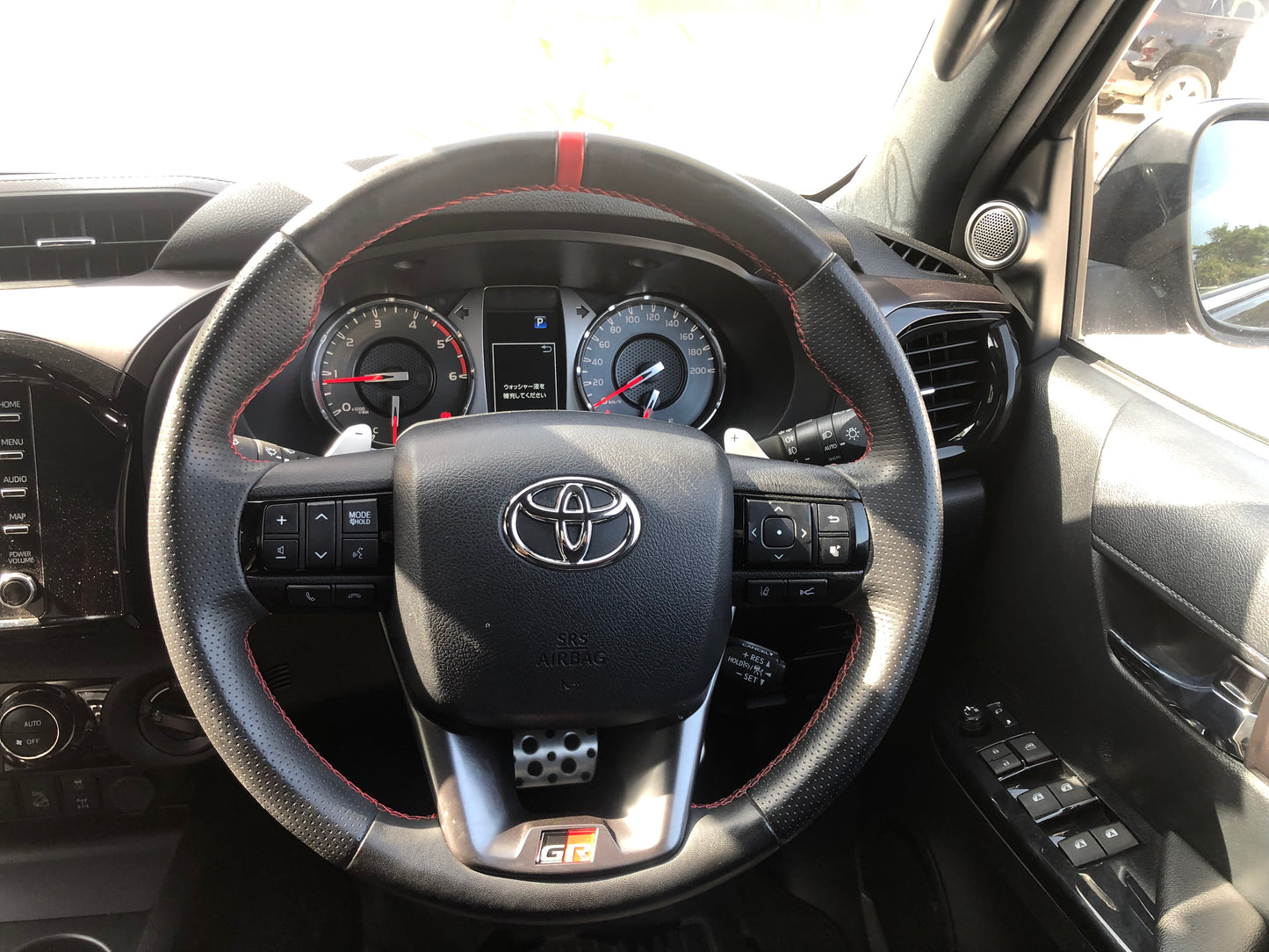 674. Toyota Hilux Z GR Sports 2022