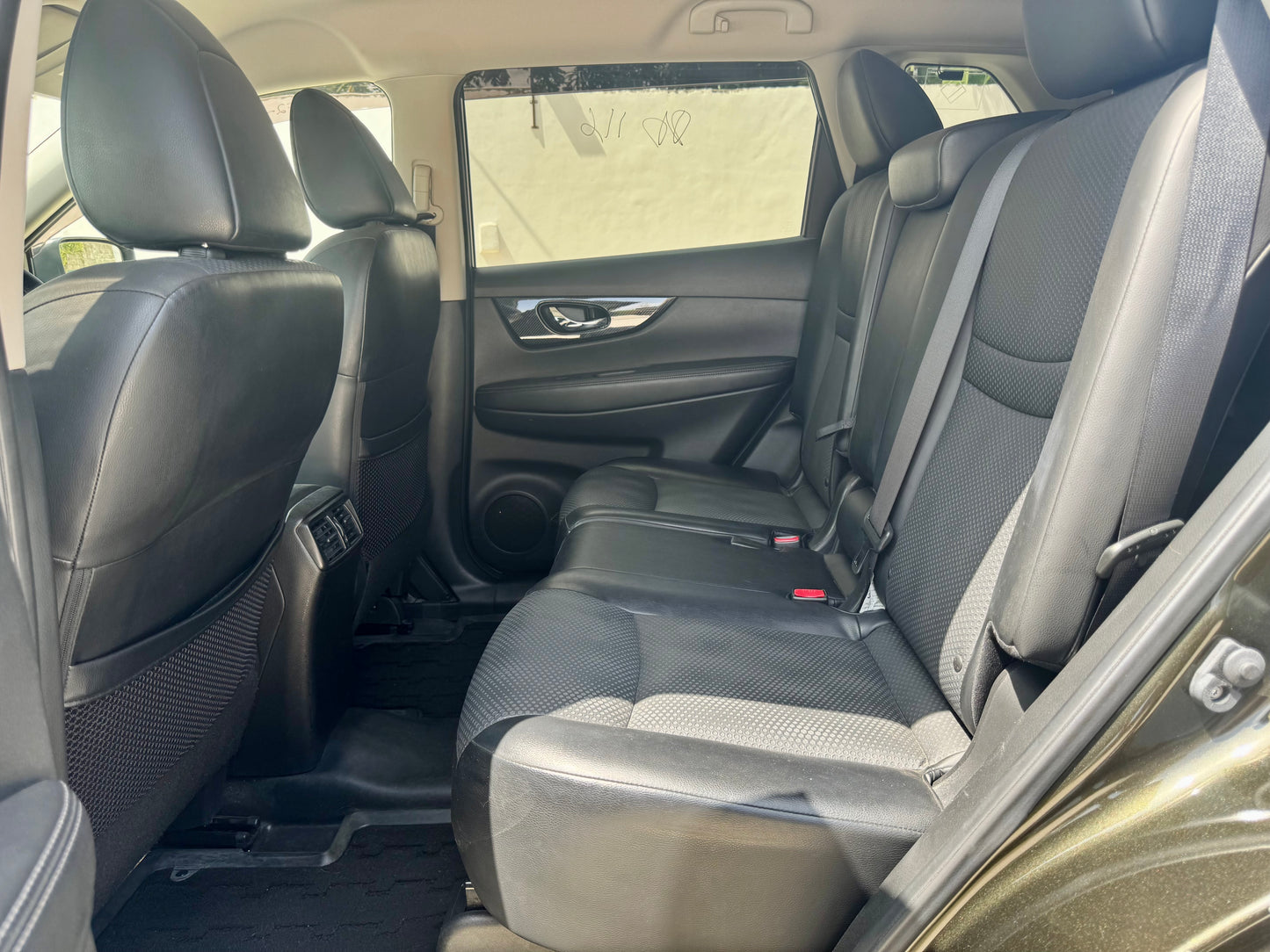 633. Nissan X-Trail 20X 2017