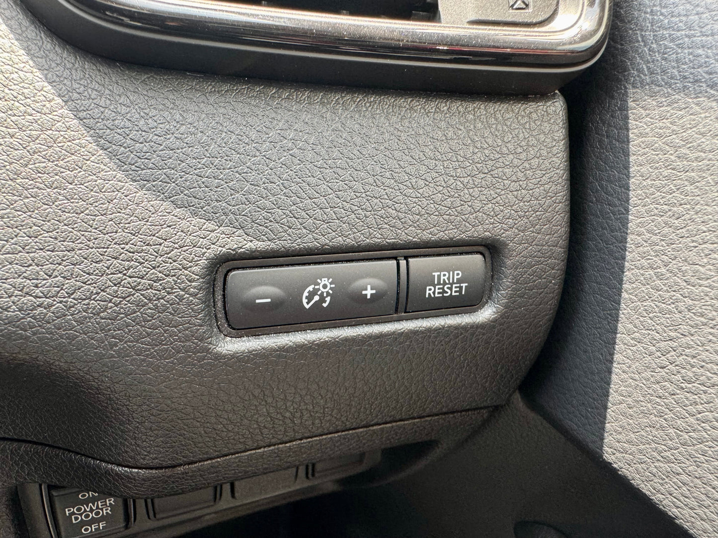 633. Nissan X-Trail 20X 2017