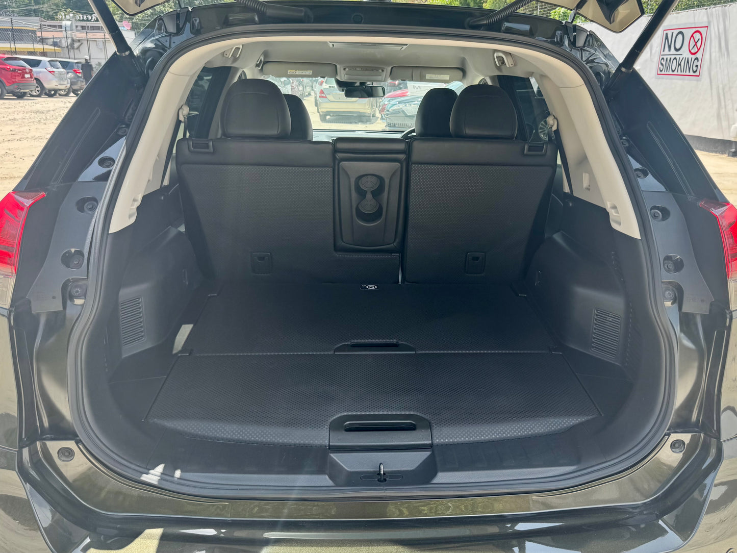 633. Nissan X-Trail 20X 2017