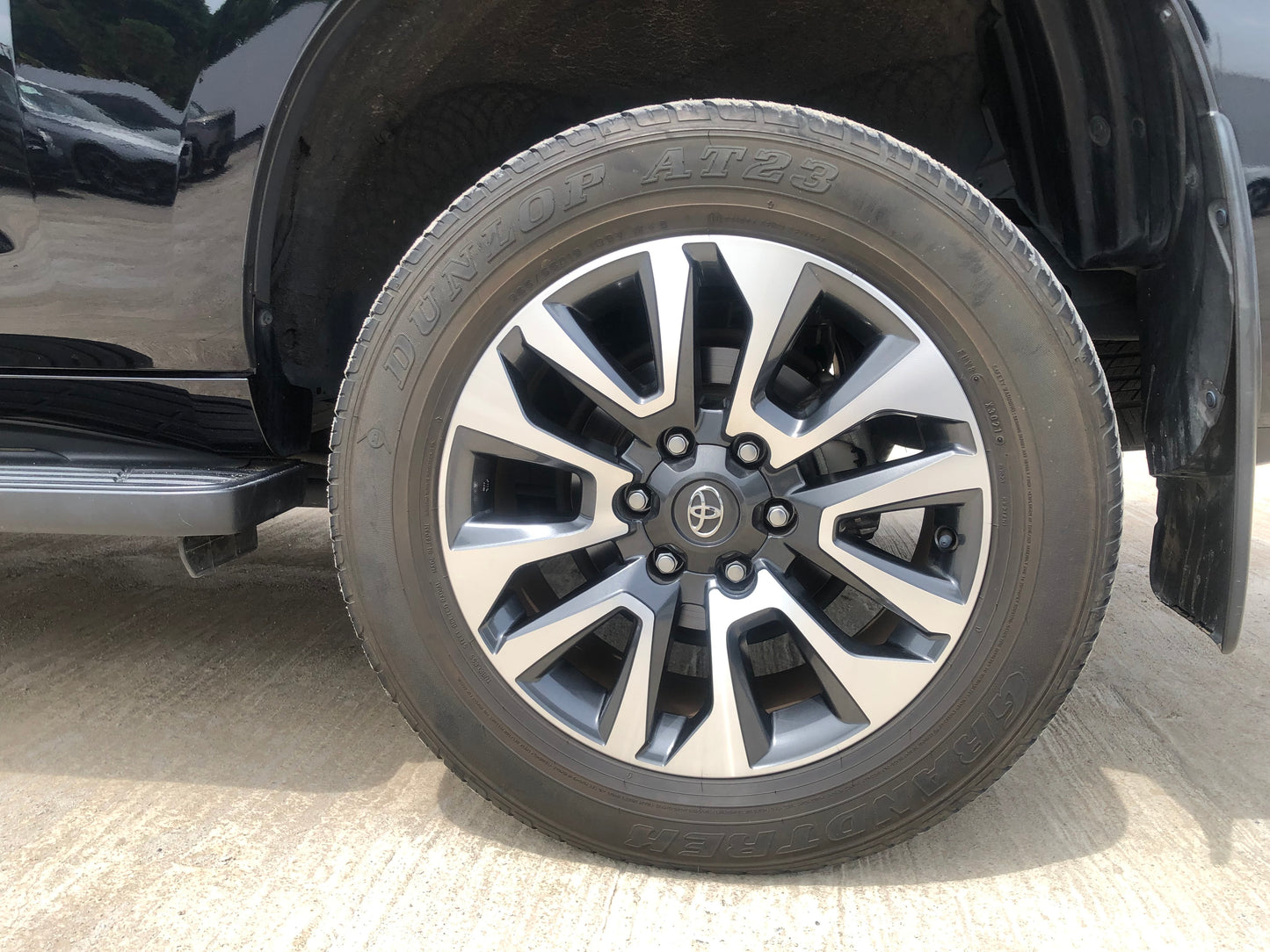 691. Toyota Land Cruiser Prado TX L Package 2021