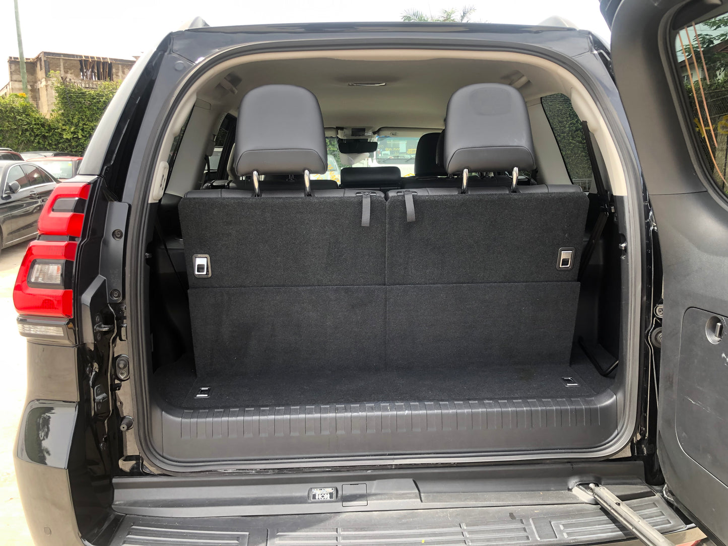 691. Toyota Land Cruiser Prado TX L Package 2021