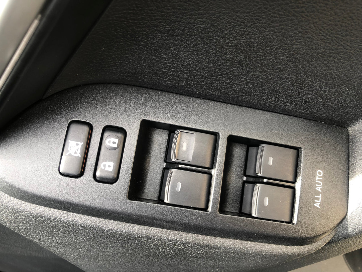 691. Toyota Land Cruiser Prado TX L Package 2021