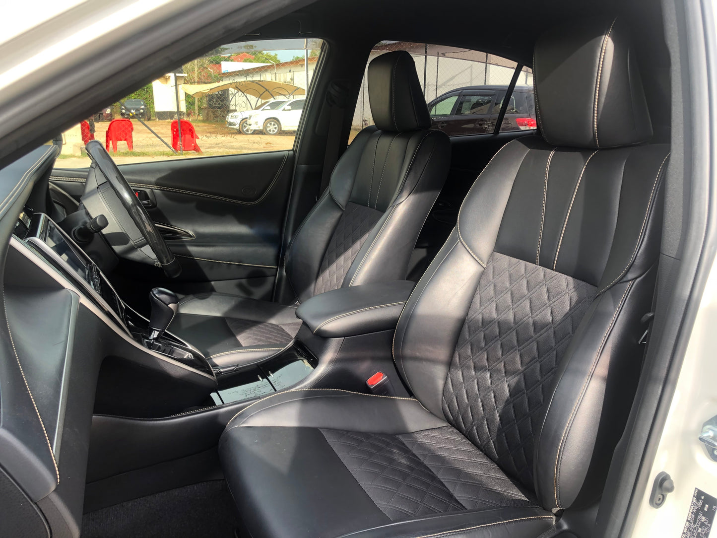 709. Toyota Harrier Premium 2017