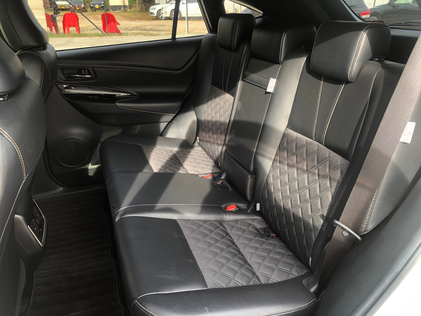 709. Toyota Harrier Premium 2017