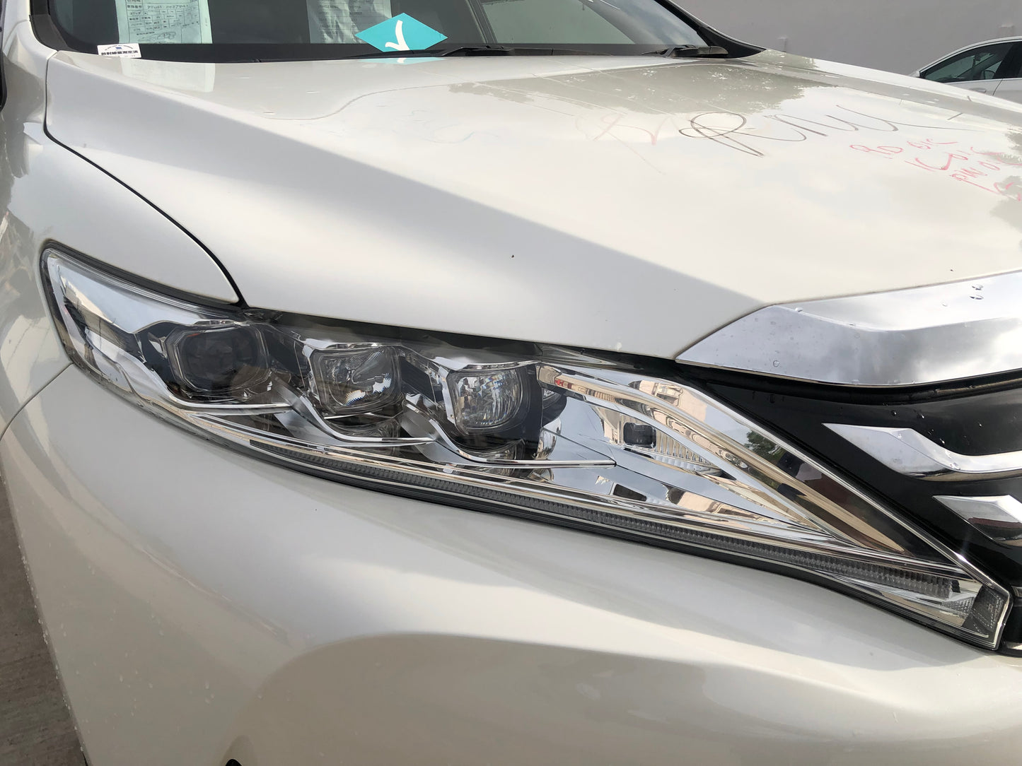 709. Toyota Harrier Premium 2017