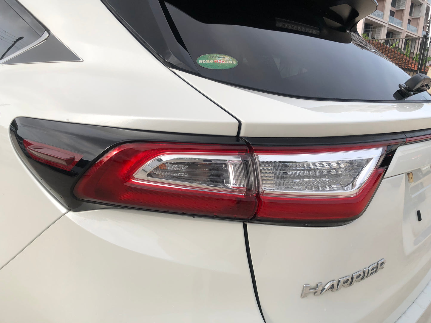 709. Toyota Harrier Premium 2017