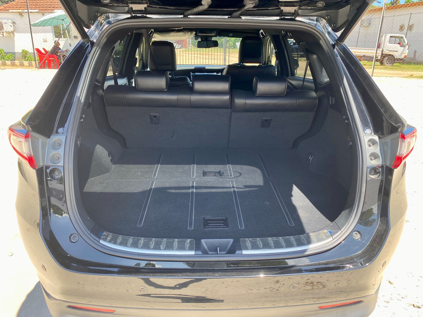 632. Toyota Harrier Premium 2018