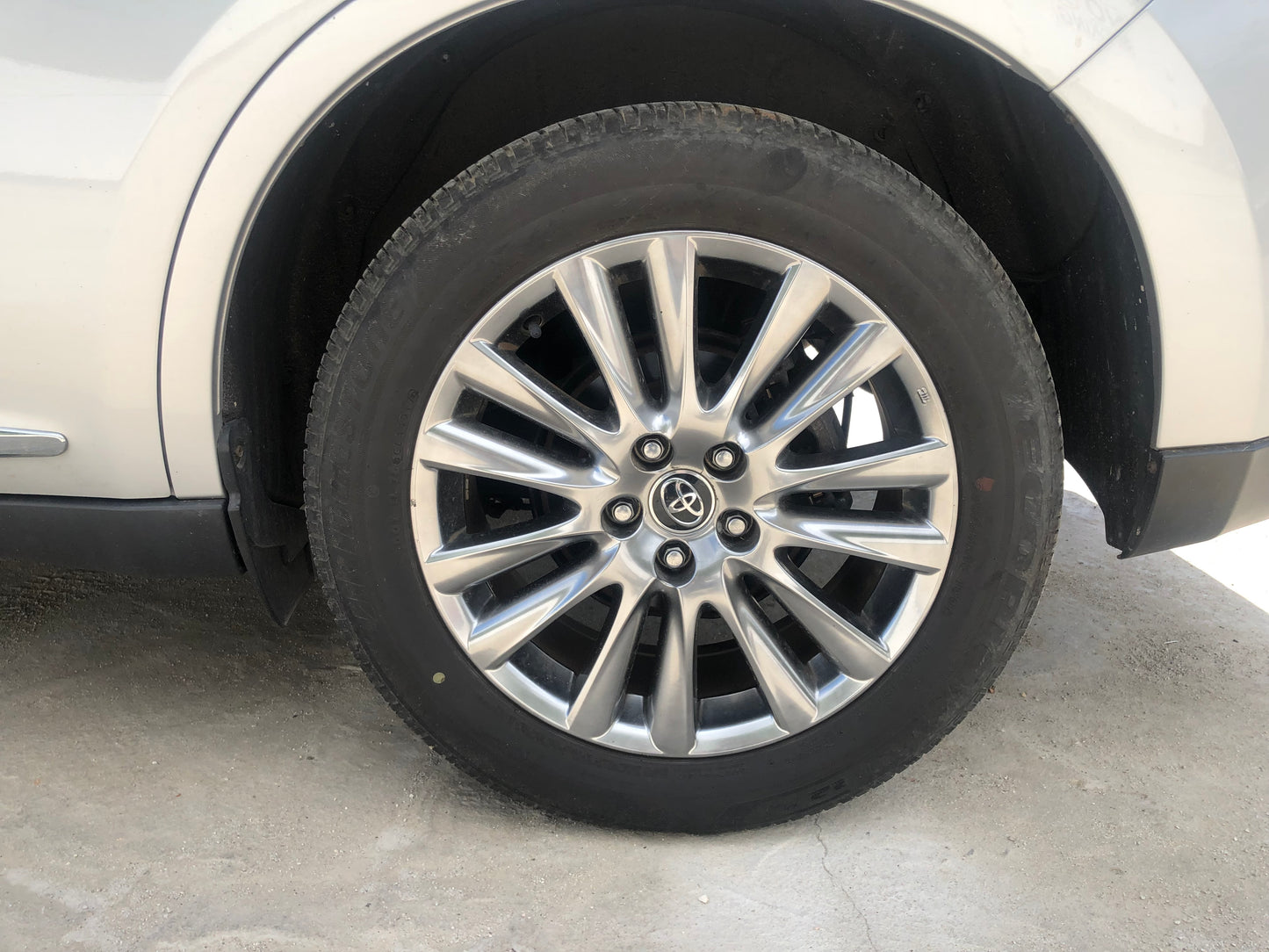 708. Toyota harrier Premium metal and leather package 2017