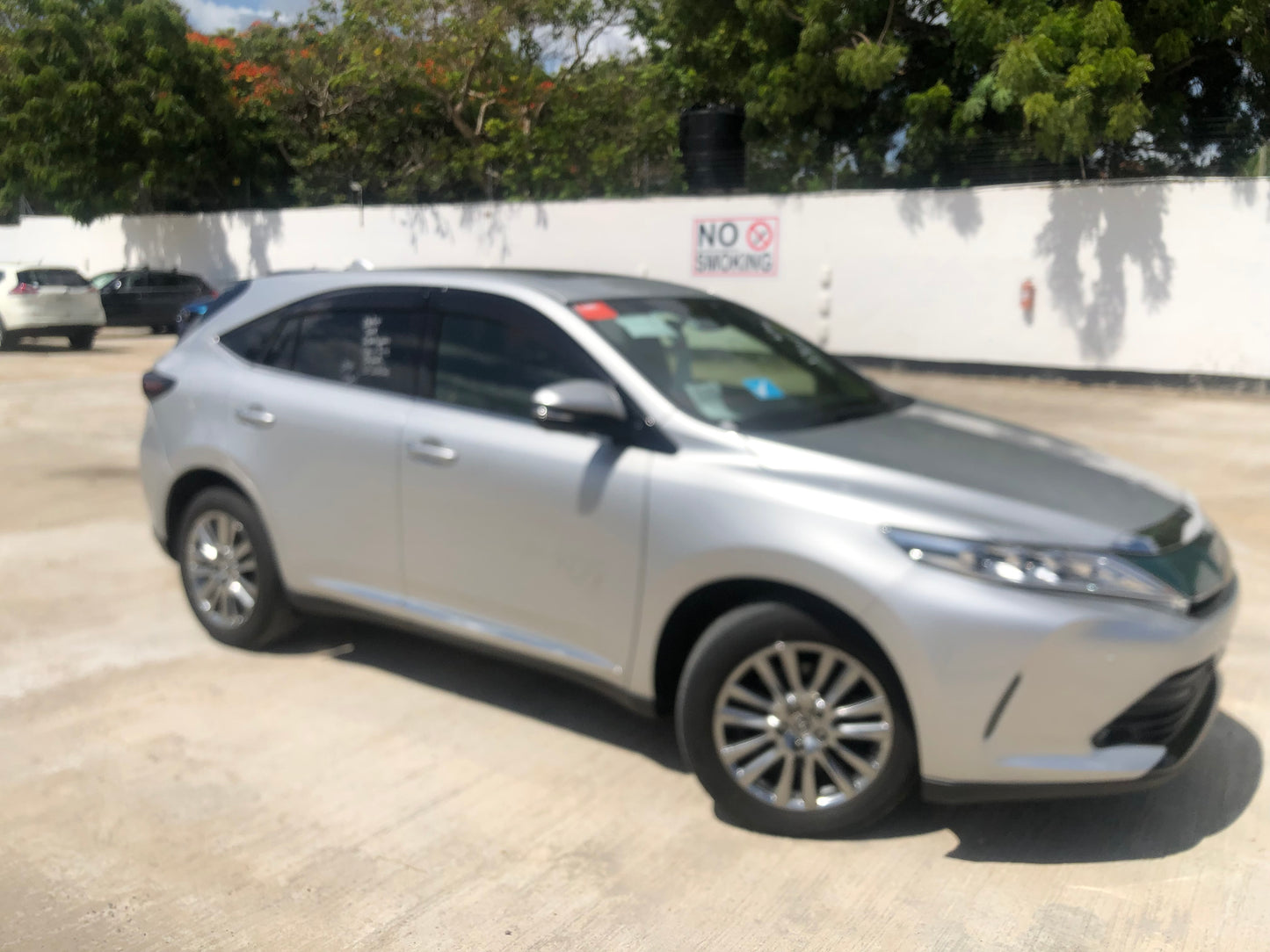 708. Toyota harrier Premium metal and leather package 2017