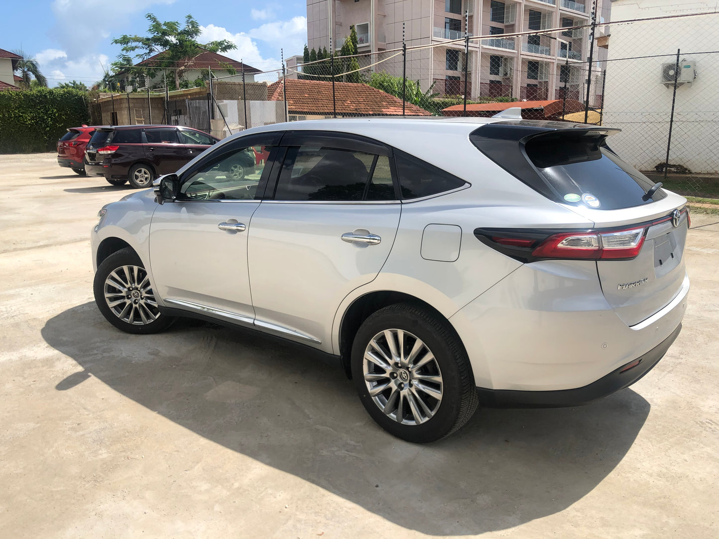 708. Toyota harrier Premium metal and leather package 2017