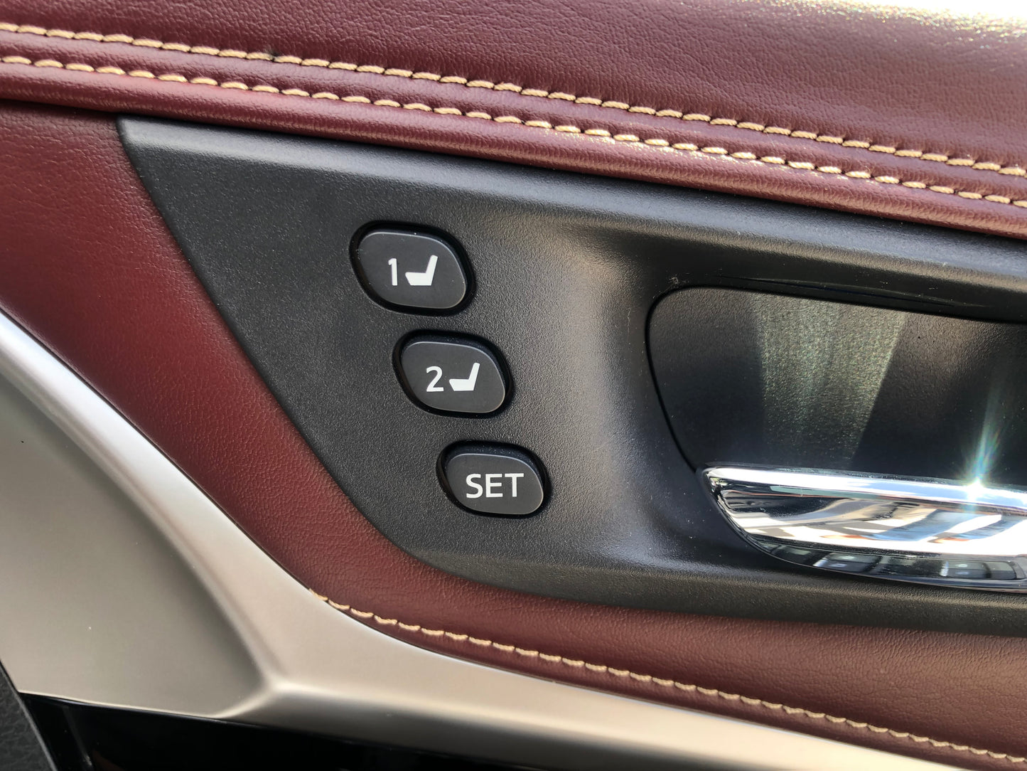708. Toyota harrier Premium metal and leather package 2017