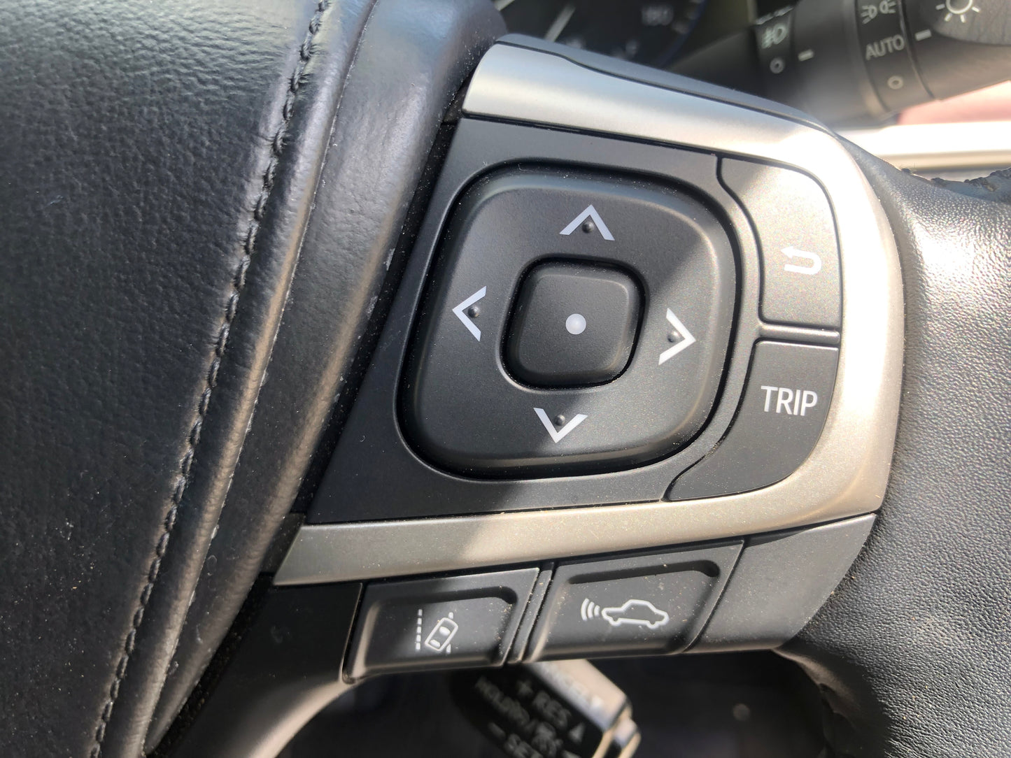 708. Toyota harrier Premium metal and leather package 2017