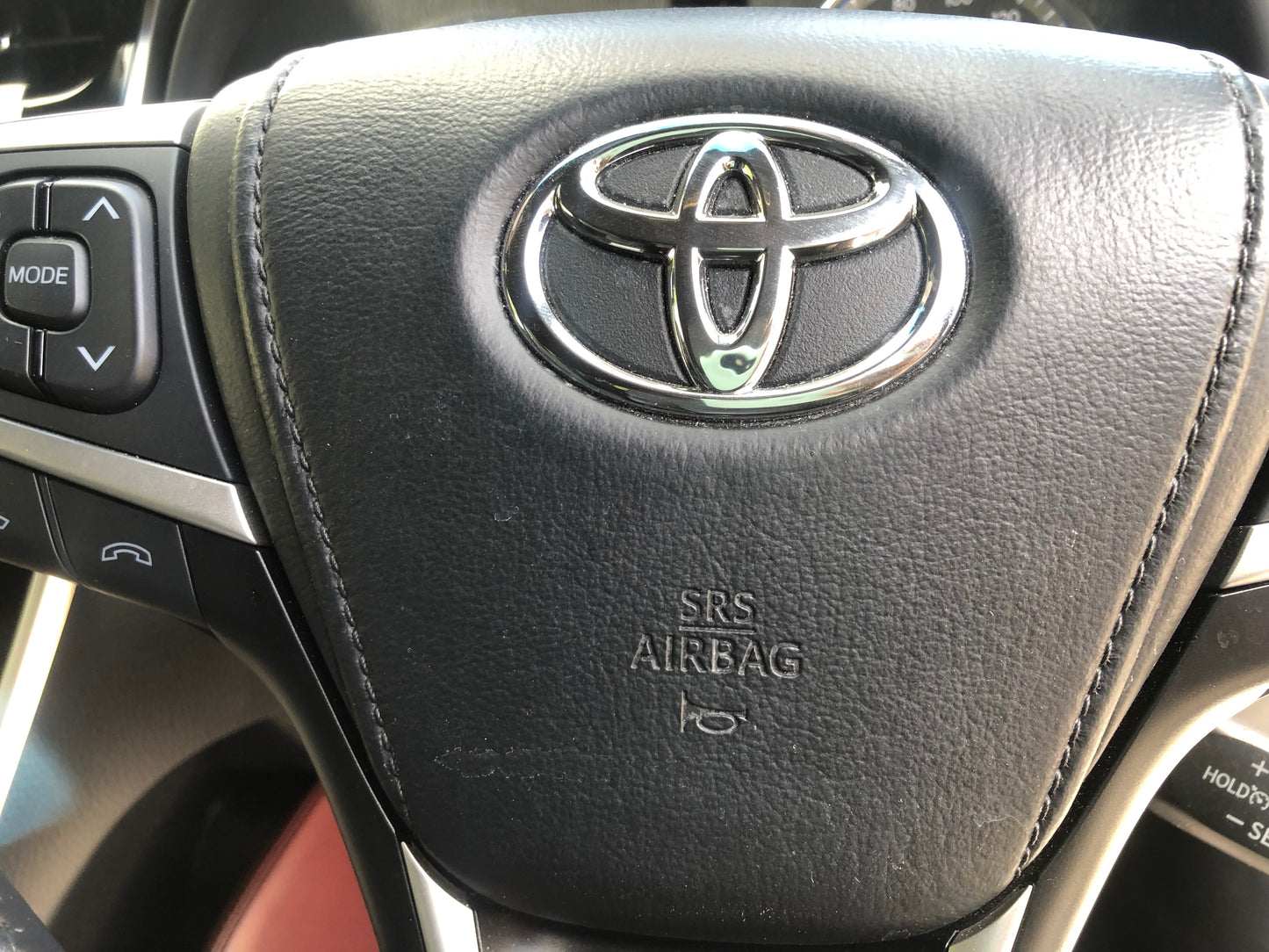 708. Toyota harrier Premium metal and leather package 2017