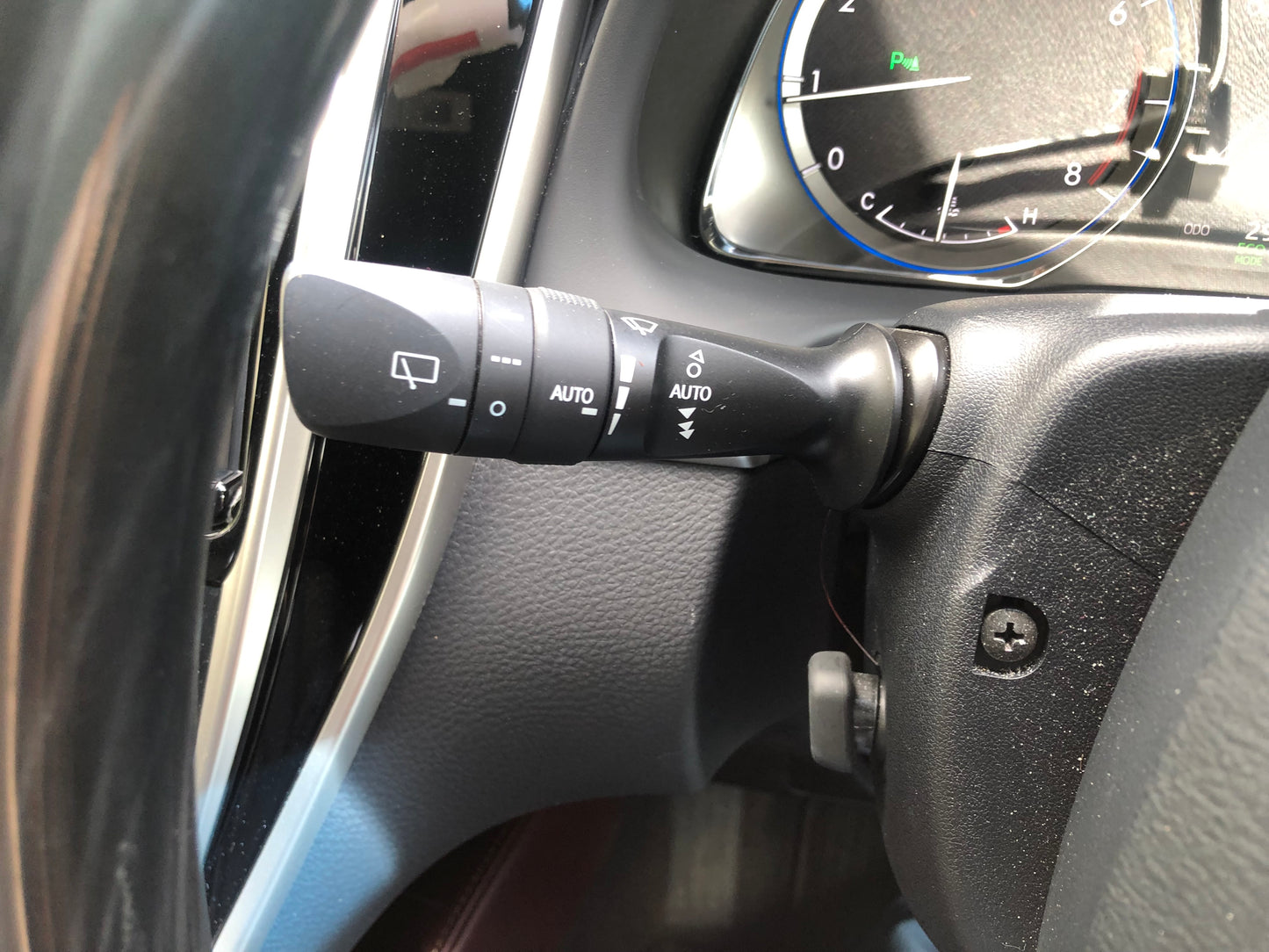 708. Toyota harrier Premium metal and leather package 2017