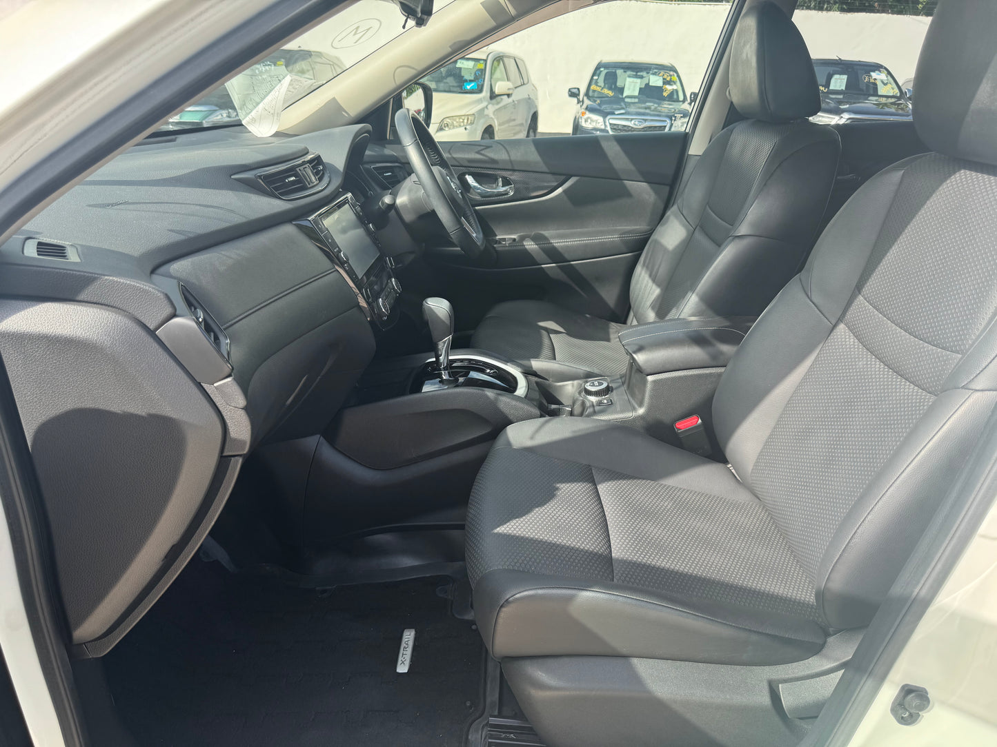 635. Nissan X-Trail 20X 2017