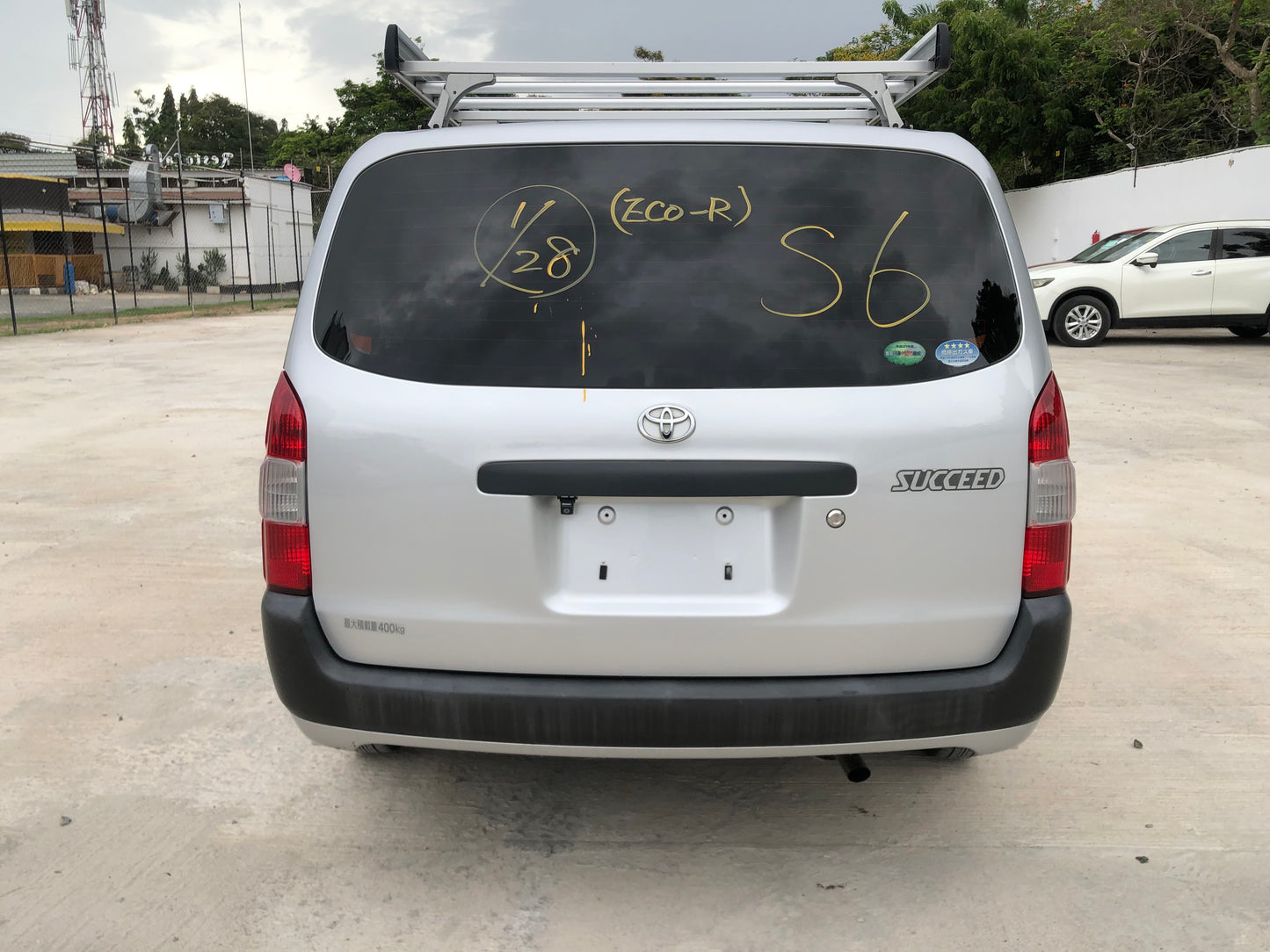 690. Toyota Succeed UL 2015