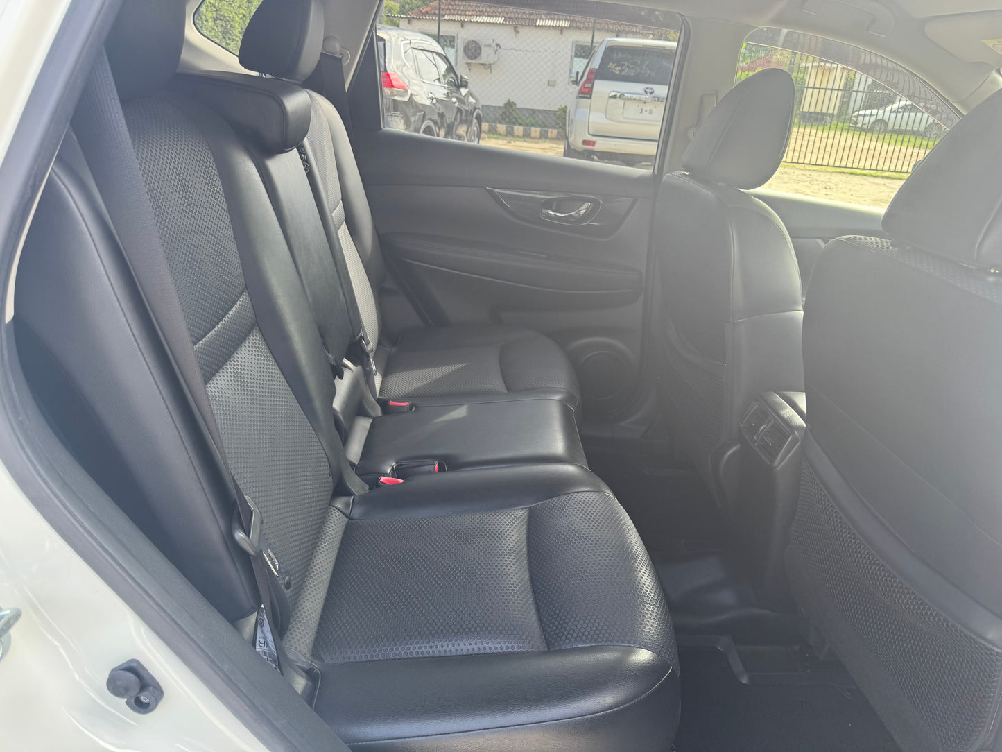 635. Nissan X-Trail 20X 2017