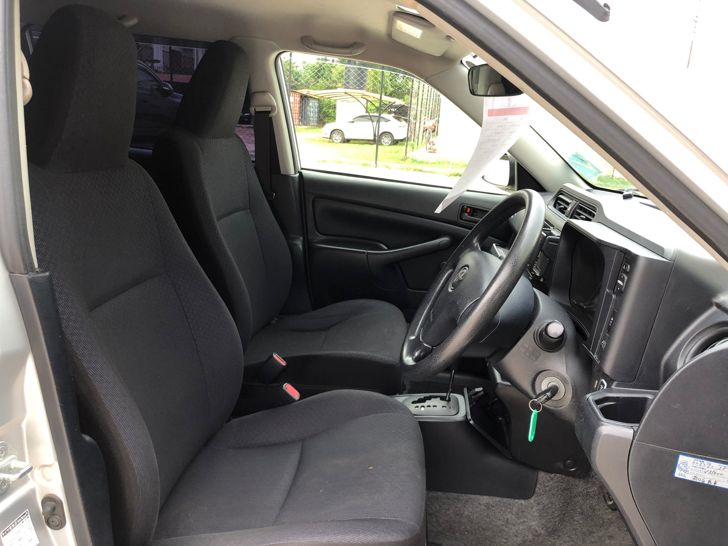 690. Toyota Succeed UL 2015
