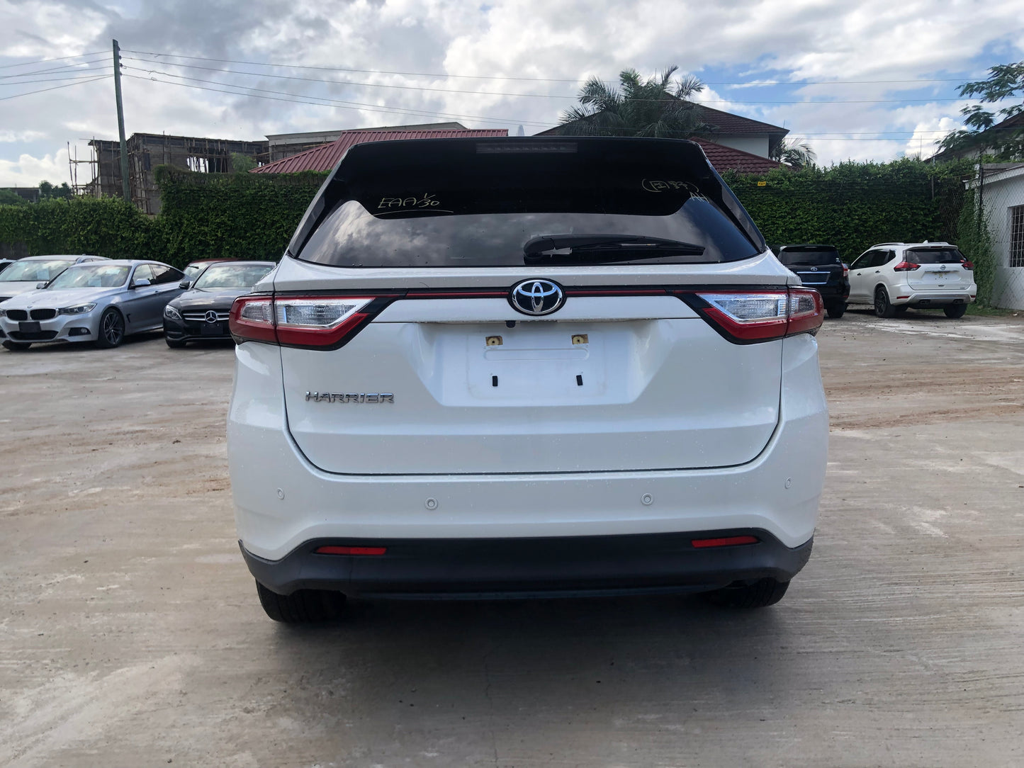 713. Toyota Harrier Premium 2018