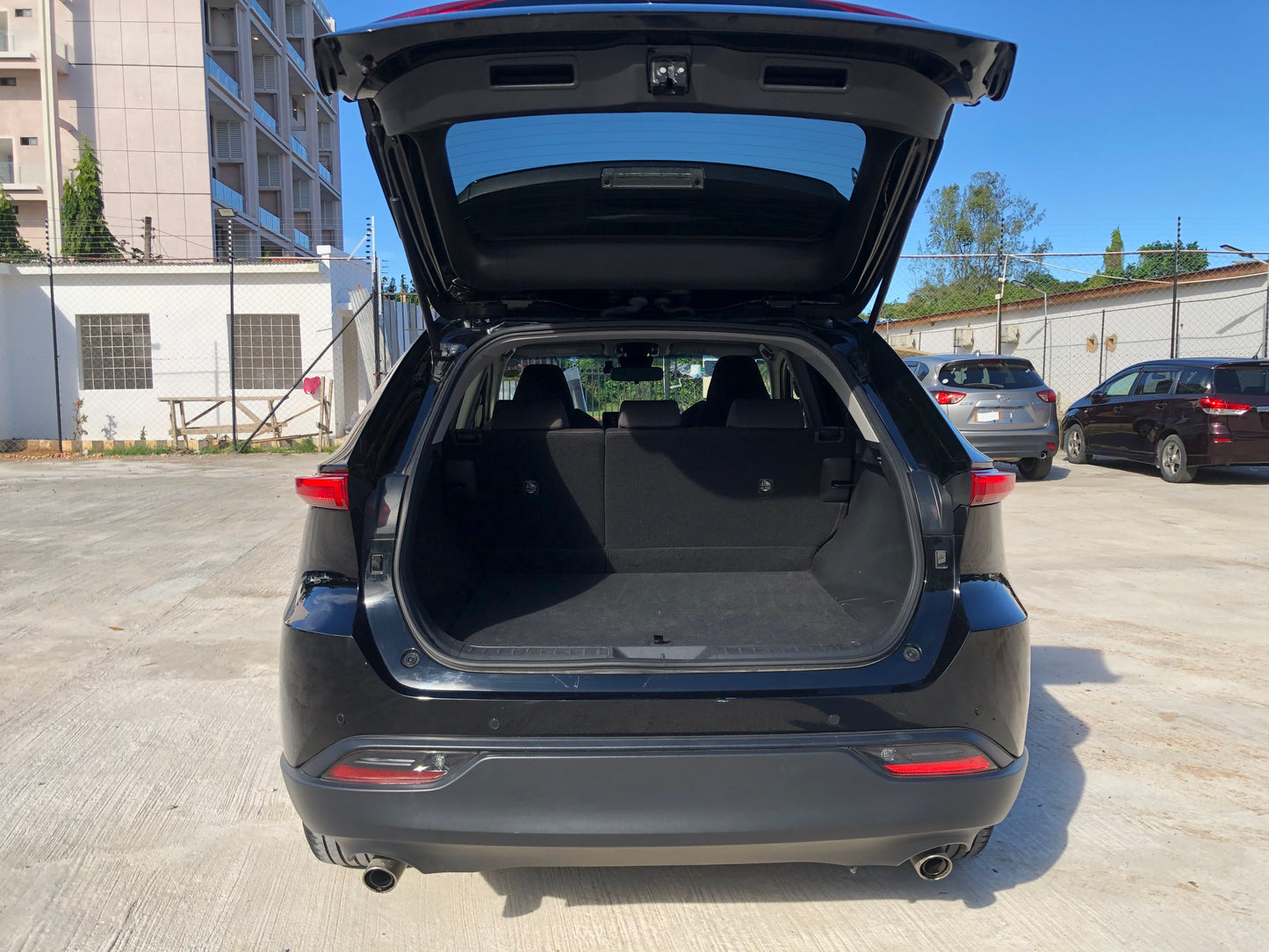 736. Toyota Harrier S 2021