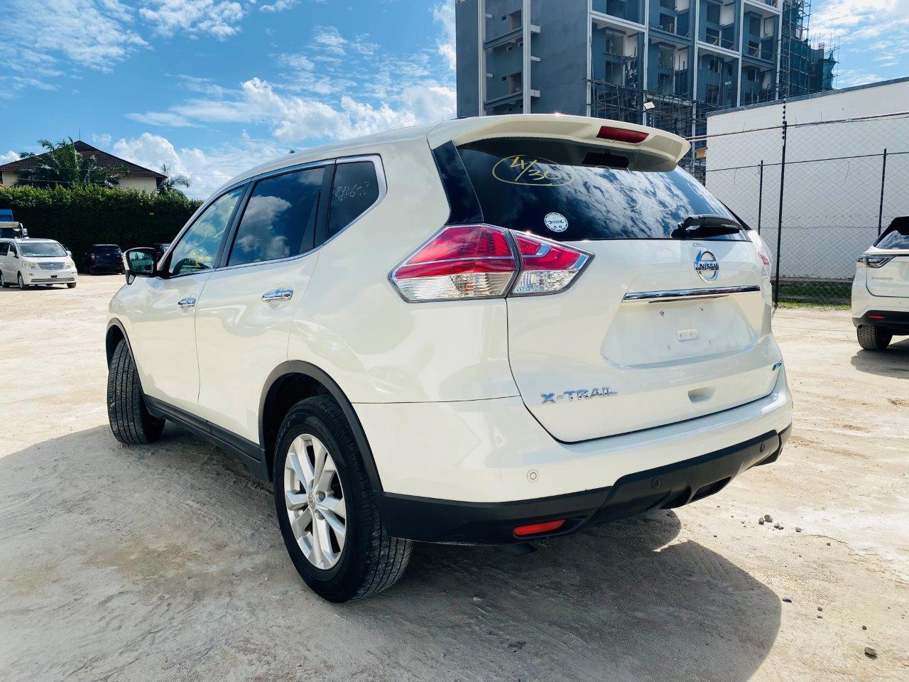 471. Nissan X-Trail 20X 2015