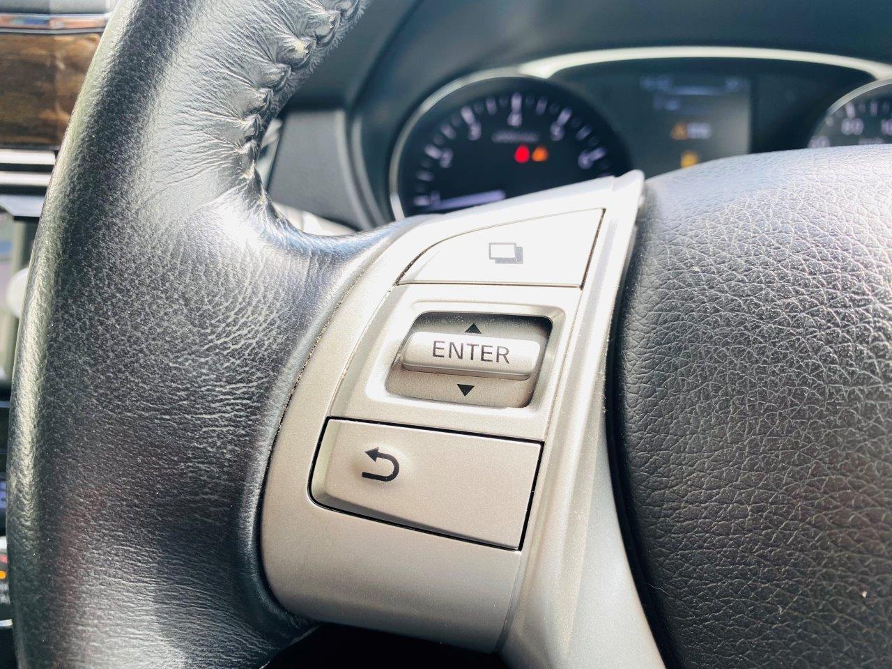 471. Nissan X-Trail 20X 2015