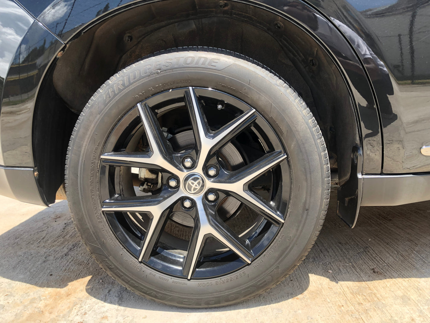 741. Toyota Harrier PREMIUM “Style NOIR” 2019