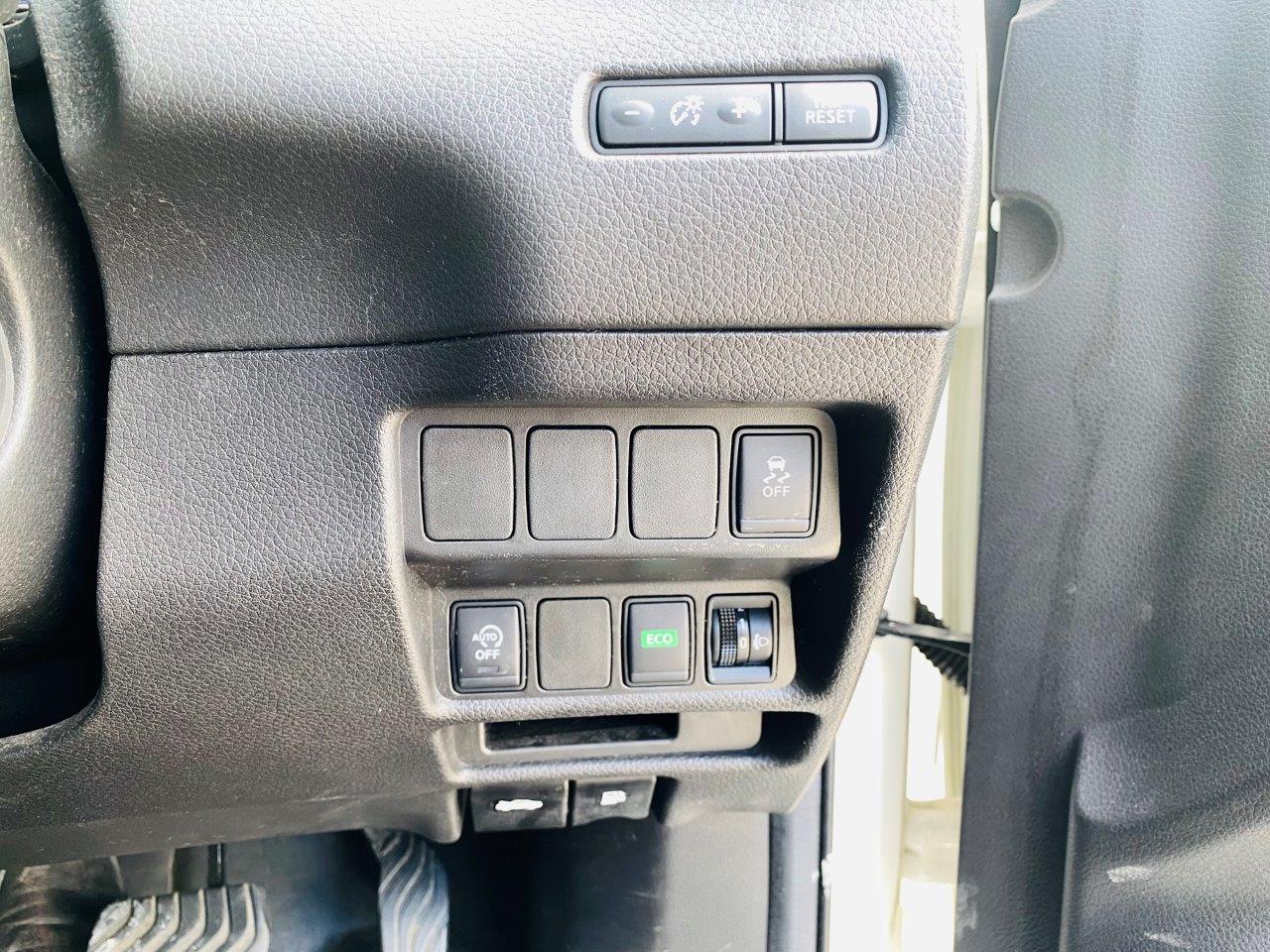 471. Nissan X-Trail 20X 2015