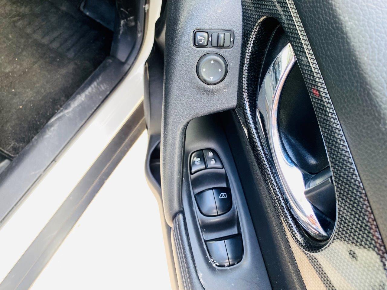 471. Nissan X-Trail 20X 2015