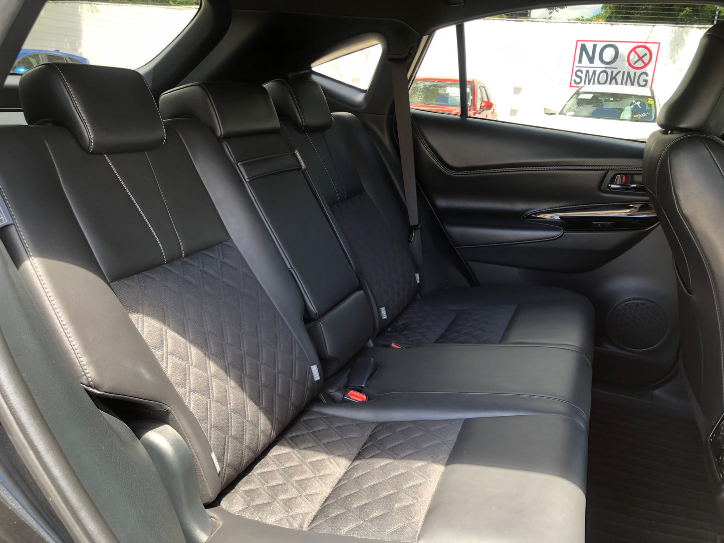 741. Toyota Harrier PREMIUM “Style NOIR” 2019