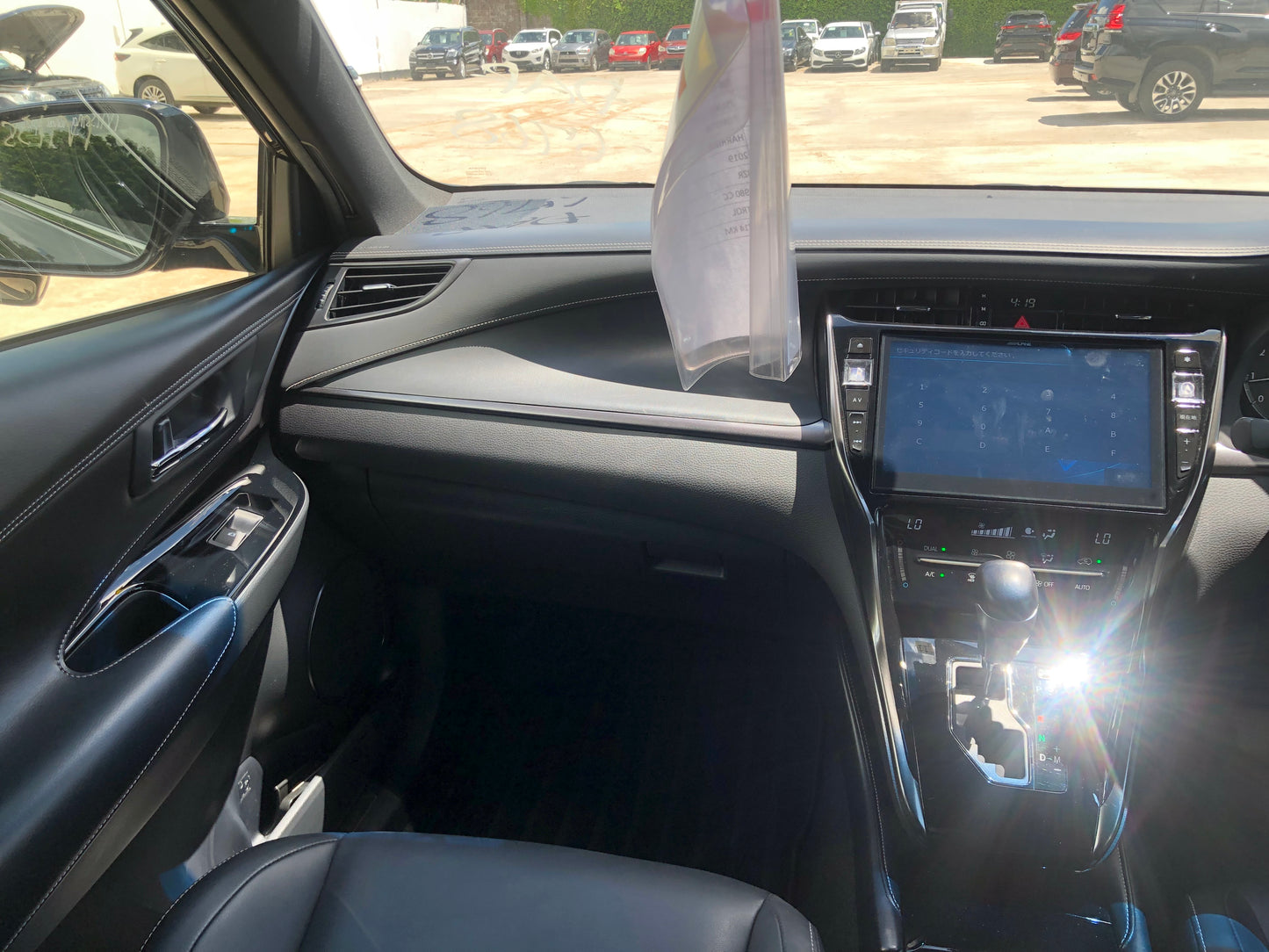 741. Toyota Harrier PREMIUM “Style NOIR” 2019