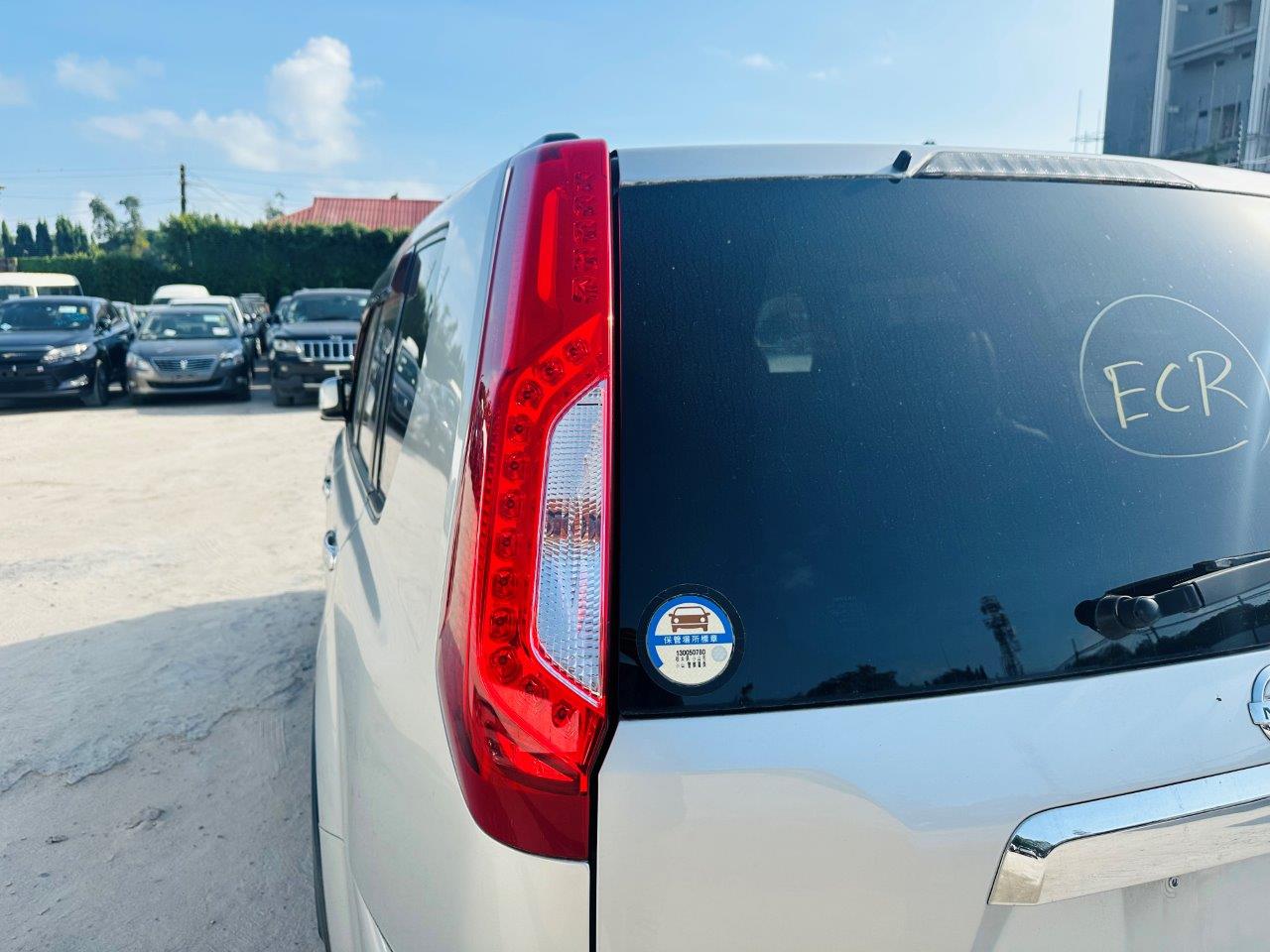 444. Nissan X-Trail 20X 2010