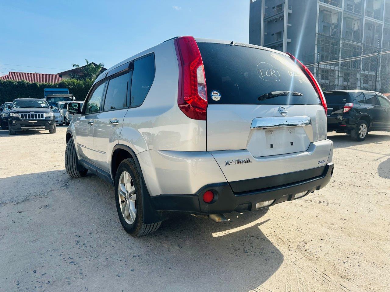 444. Nissan X-Trail 20X 2010