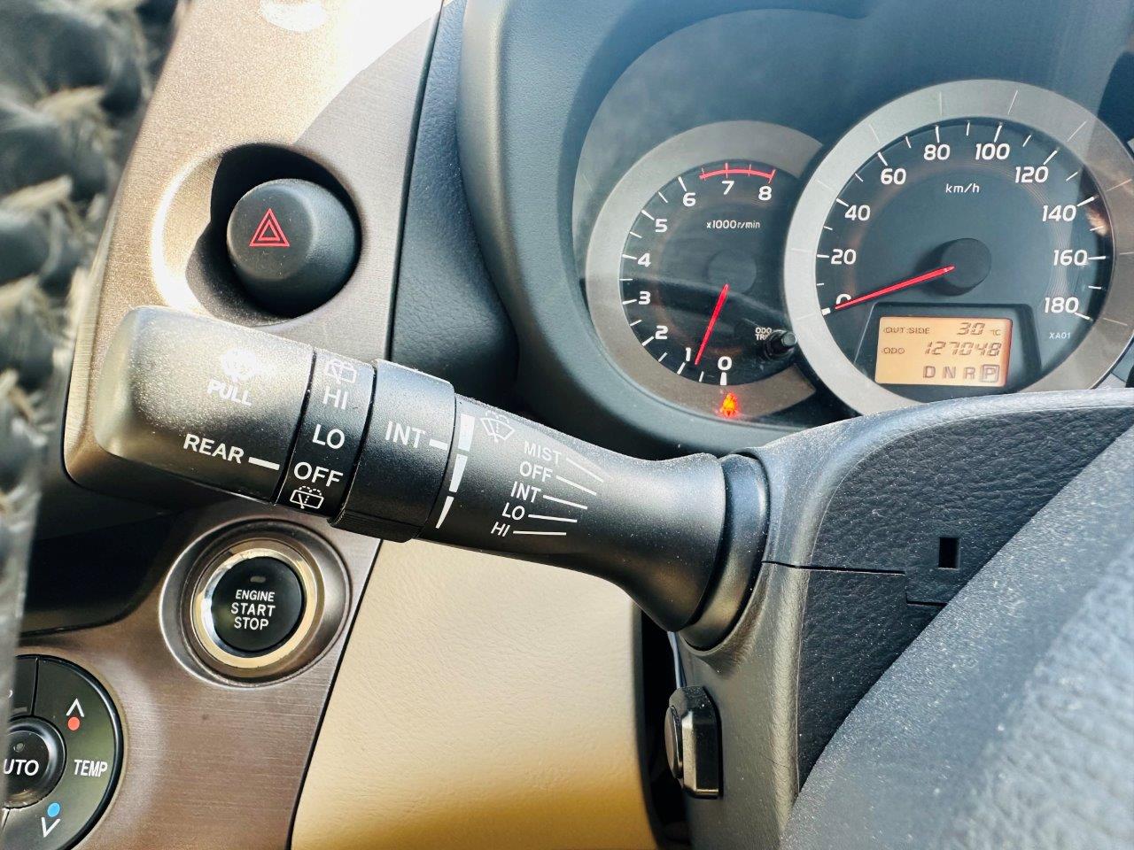 425. Toyota Vanguard 240S 2008