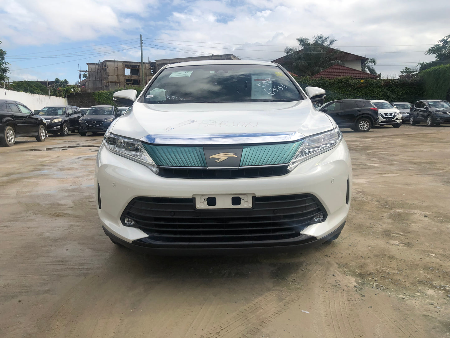 745 Toyota Harrier Premium Metal and Leather Package 2018
