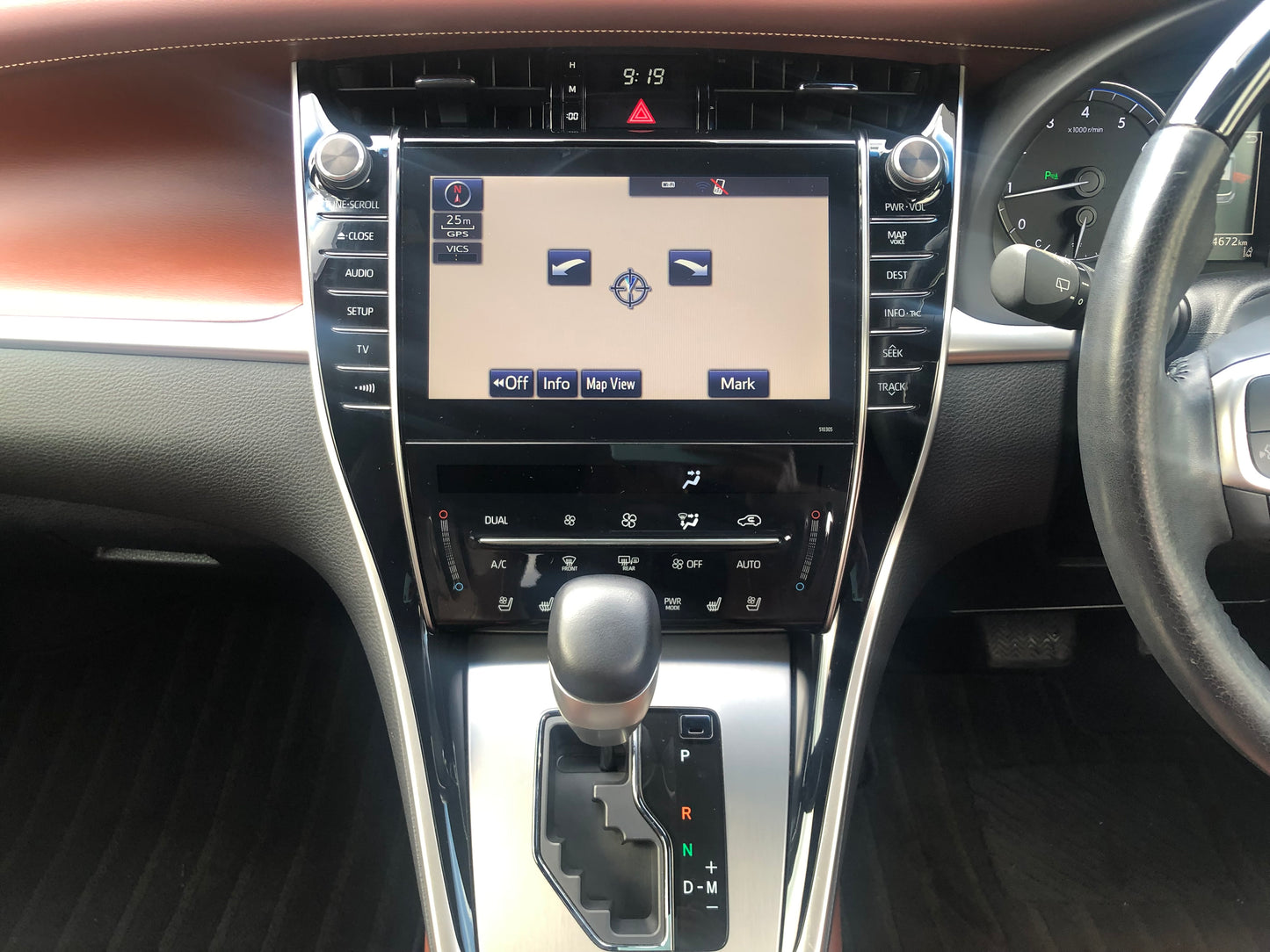 745 Toyota Harrier Premium Metal and Leather Package 2018