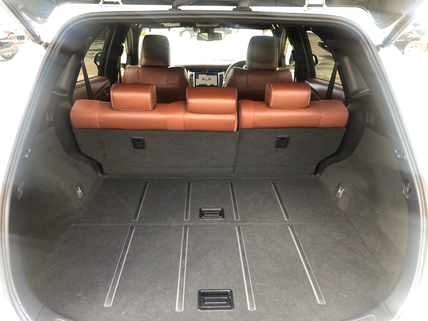 745 Toyota Harrier Premium Metal and Leather Package 2018